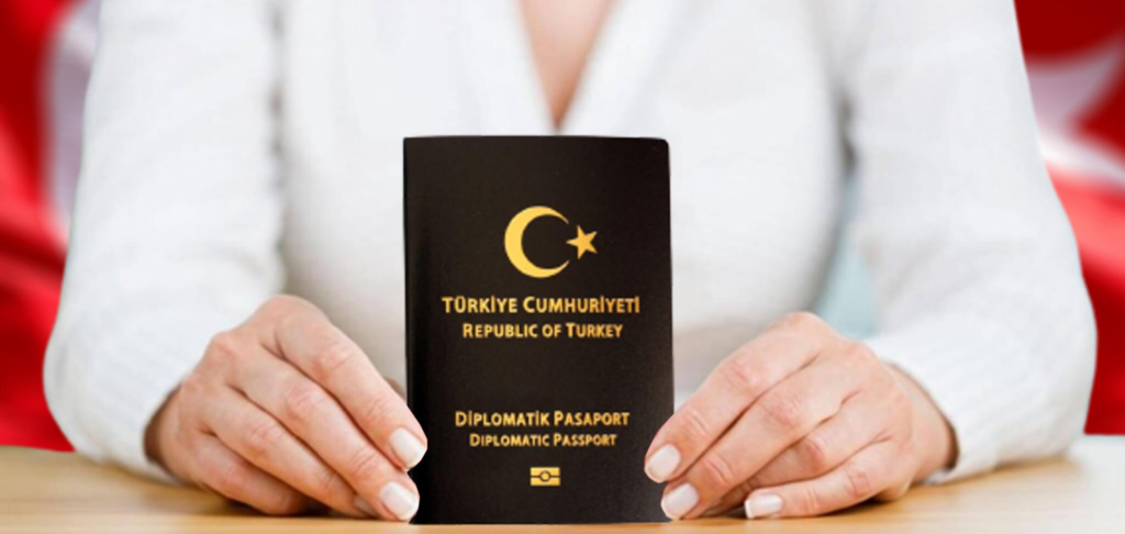 پاسپورت دیپلماتیک ترکیه سیاه
