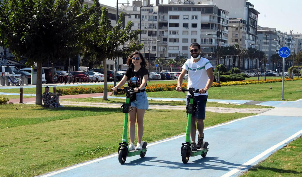 Marty Istanbul Smart Scooter