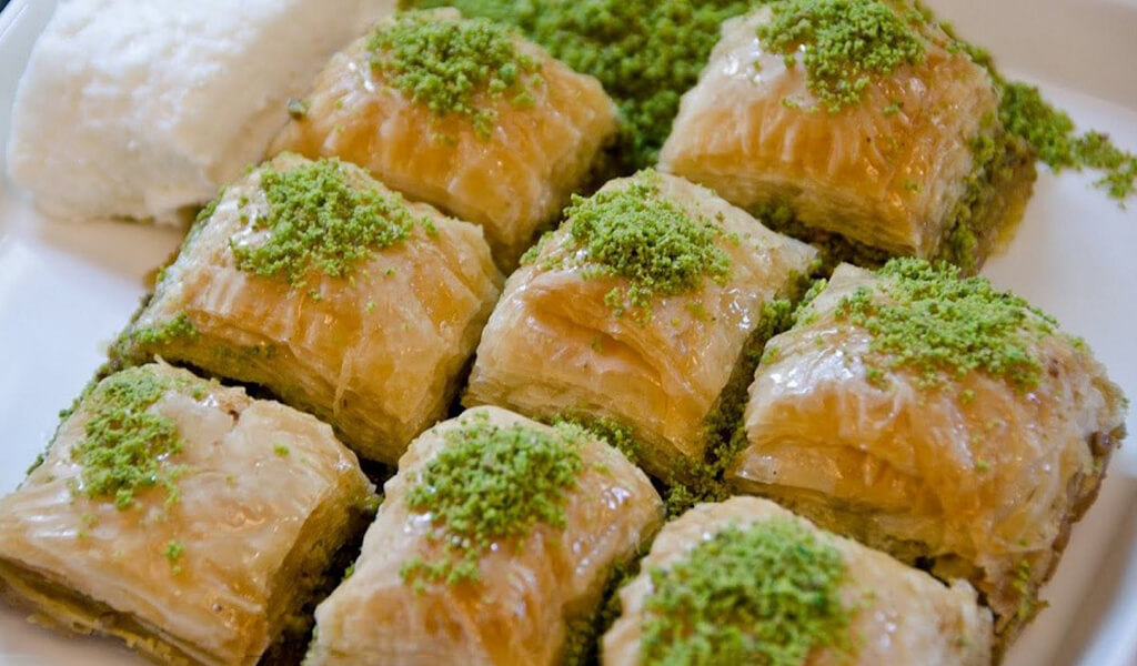 Eat baklava and be sweet